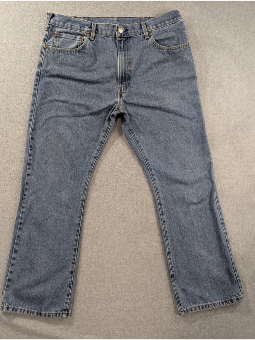 Levis 517 Jeans Mens 38x31 Blue Medium Wash Slim Bootcut Mid Rise Denim Zip Fly